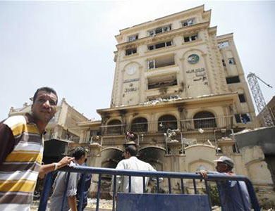 إغلاق مقر جماعة الاخوان المسلمين في مصر بعد العثور على أسلحة